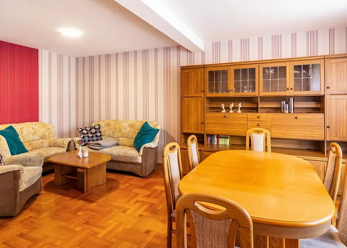 Zum Weißen Roß Apartment Hausen (Rhon-Grabfeld)